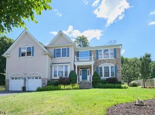 4 Red Maple Ln, Flanders, NJ 07836
