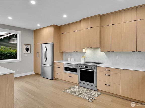 3rd image of 3810 SW Morgan Street