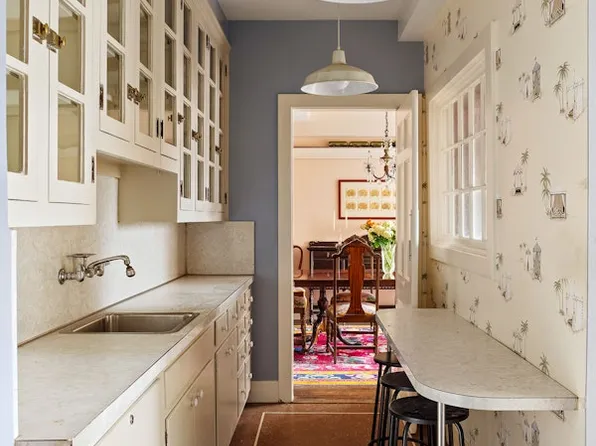 350 East 57th Street image 4 of 12