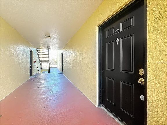 2nd image of 2071 DIXIE BELLE DRIVE #2071P
