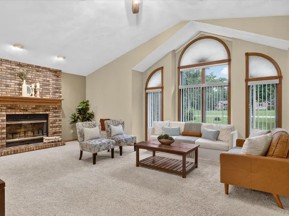 5316 N Cypress Dr, Milton, WI 53563