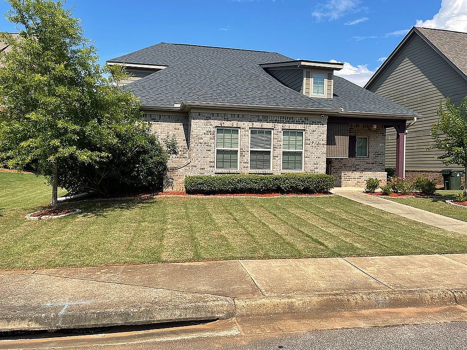 2nd image of 974 Pembroke Pl