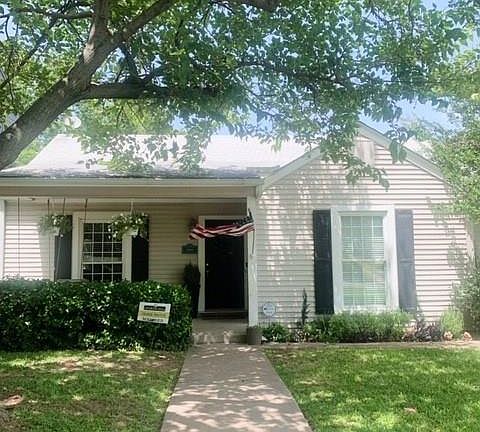 2nd image of 7219 Coronado Ave