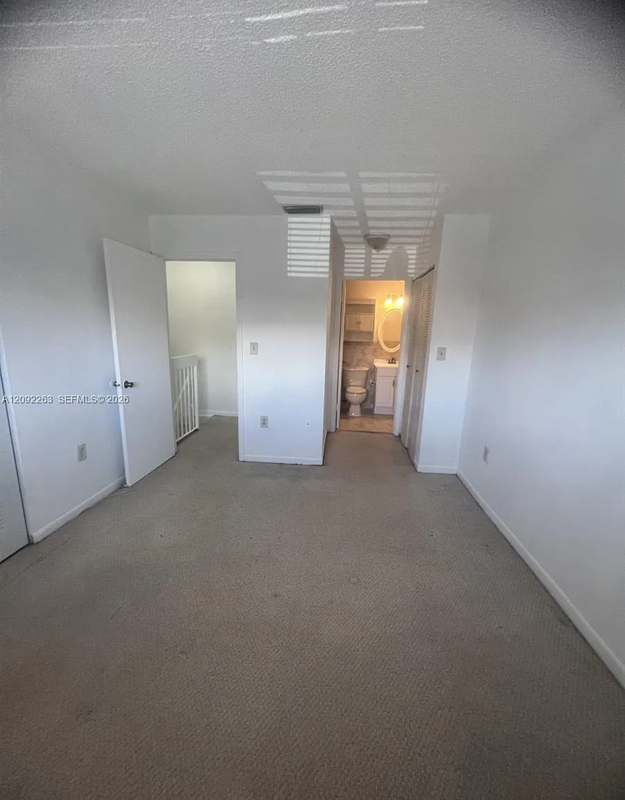 Mira Villas Condo — Photo 4
