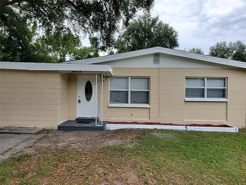 1st image of 4215 E Sandalwood Cir N