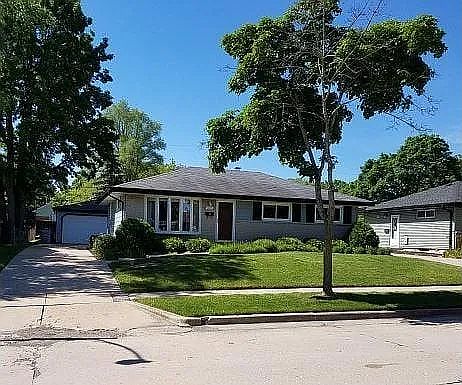 1st image of 8213 W Sunbury Ct