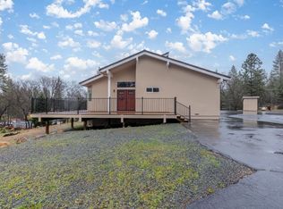 11863 McCourtney Rd, Grass Valley, CA 95949