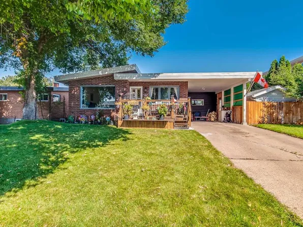 362 7th St NW, Medicine Hat, AB T1A 6N6