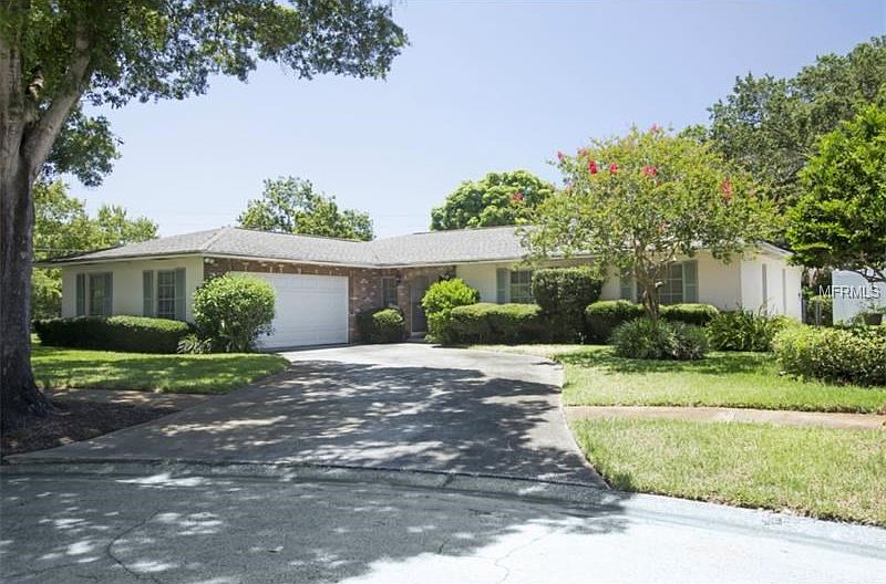 1st image of 2100 Oak Grove Dr