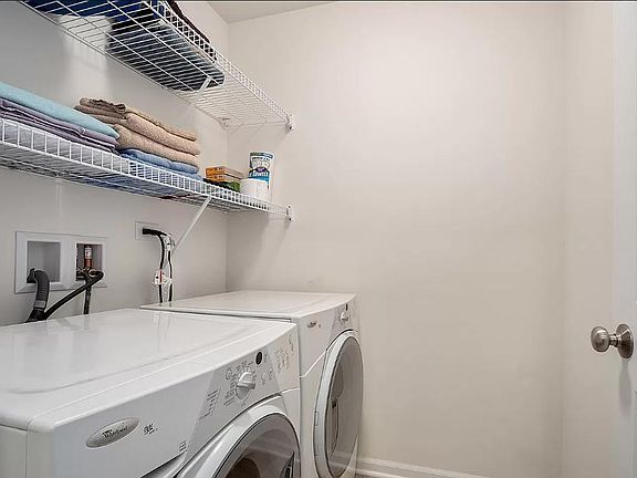 5th image of 1759 Dogwood Ln