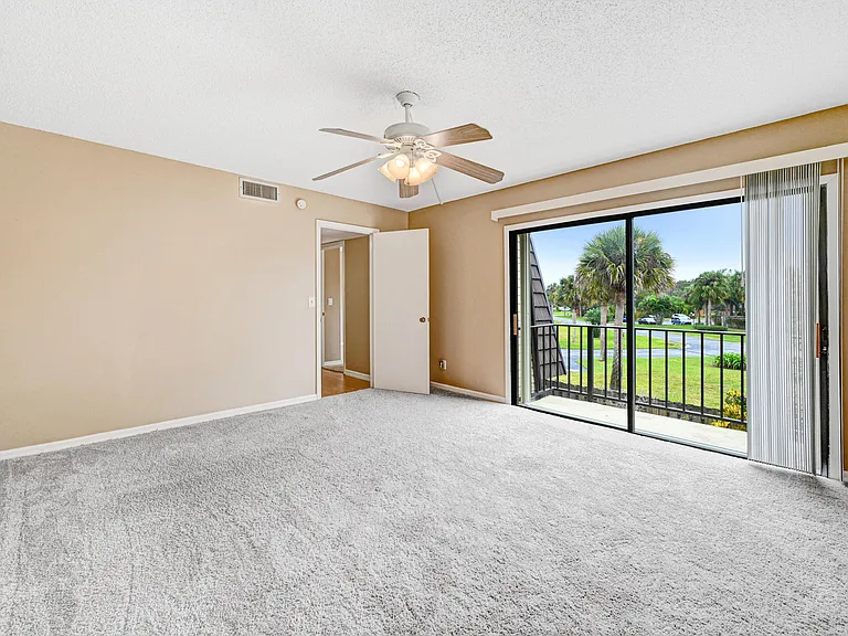 2111 Vista Oaks Cir NE — Photo 25