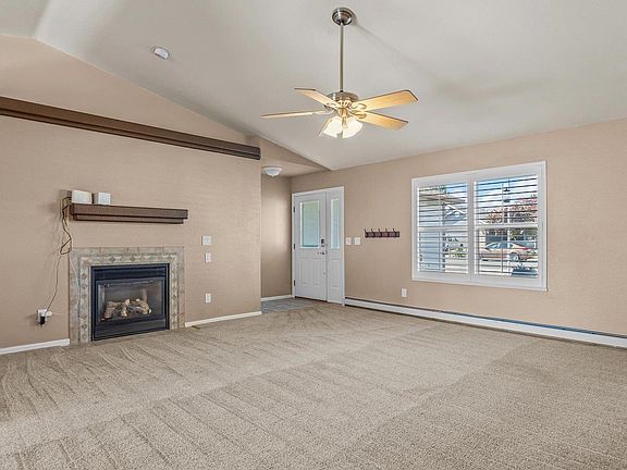 5th image of 212 Elderberry Dr