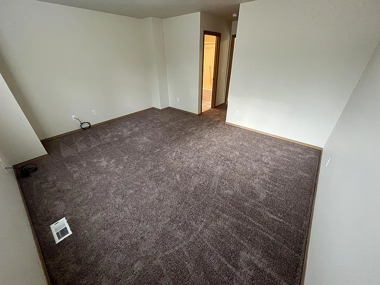 414 91st Ave SE #B — Photo 34