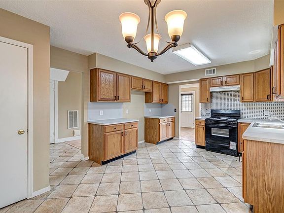 5th image of 10338 Timberloch Dr