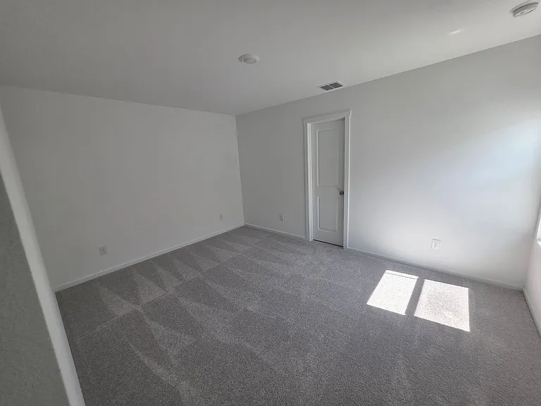 12156 Morgan Dr — Photo 16