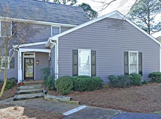 1633 Village Glenn Dr, Raleigh, NC 27612