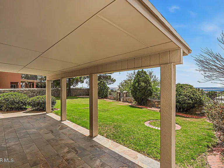 825 Dulce Tierra Dr — Photo 48
