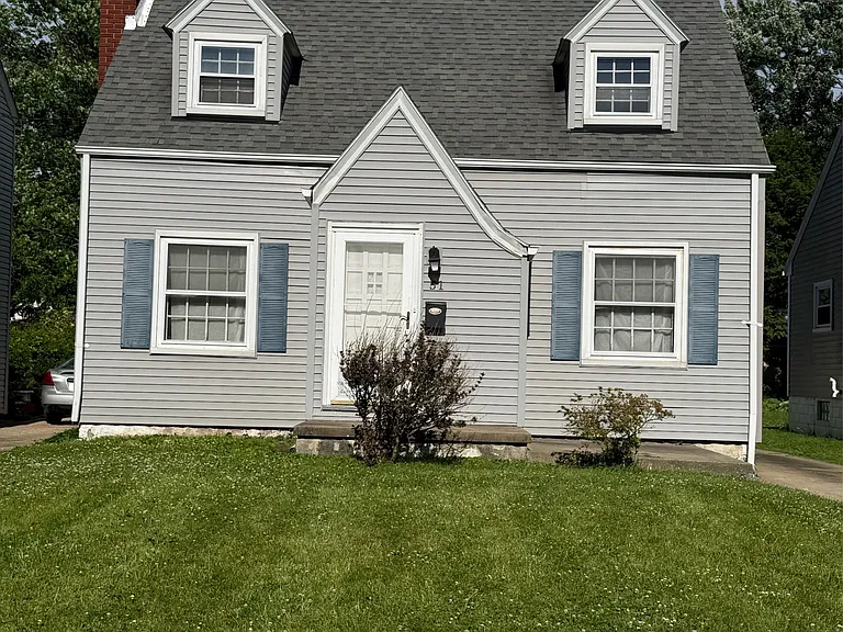 51 N Dunlap Ave — Photo 1