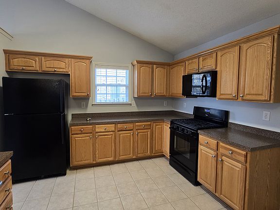 Ceramic Tile Kitchen with all the appliances included