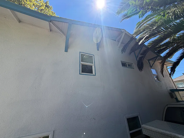 108 4th St — Photo 3