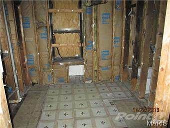 3rd image of 3718-3720 Shreve Ave