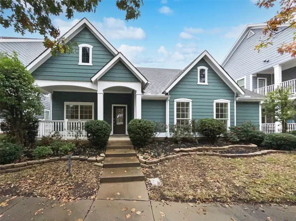 913 Caudle Ln, Aubrey, TX 76227