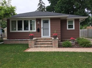 1813 Mount Vernon St, Oshkosh, WI 54901