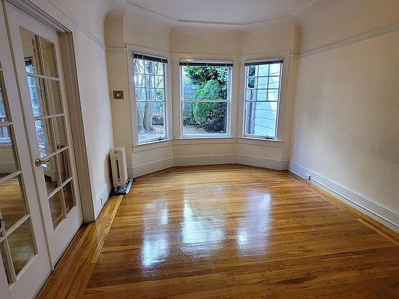 3rd image of 2504 Washington St APT 2