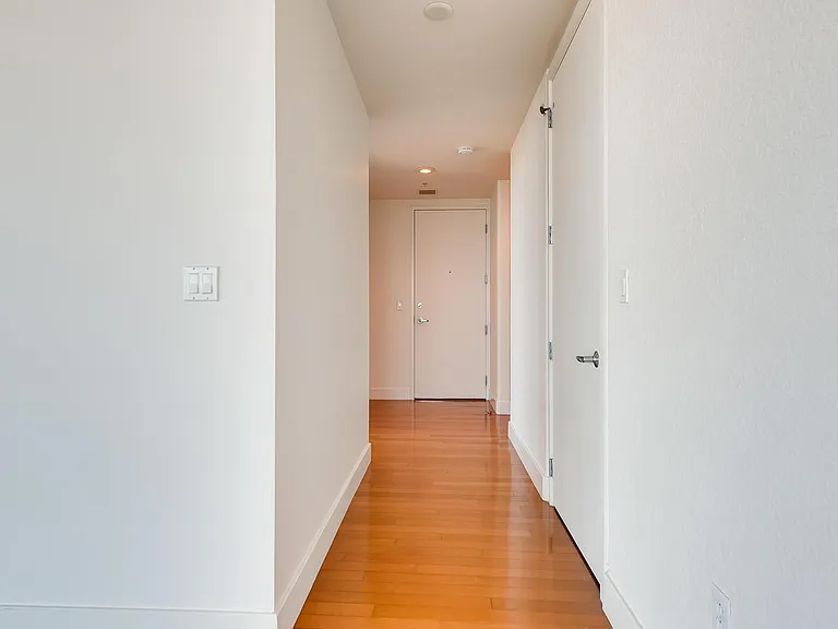 The Vue — Photo 18