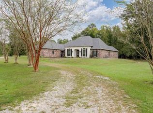 20422 Machost Rd, Zachary, LA 70791