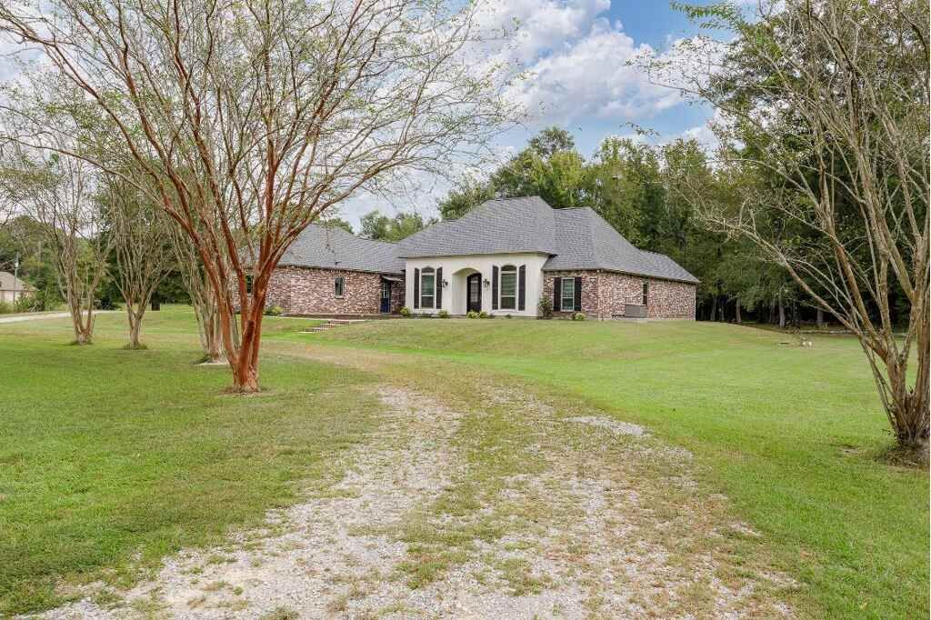 20422 Machost Rd - Property Image