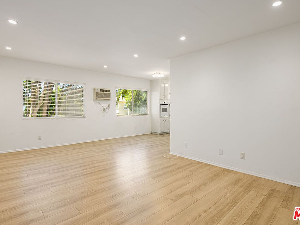 1st image of 2803 Arizona Ave #11