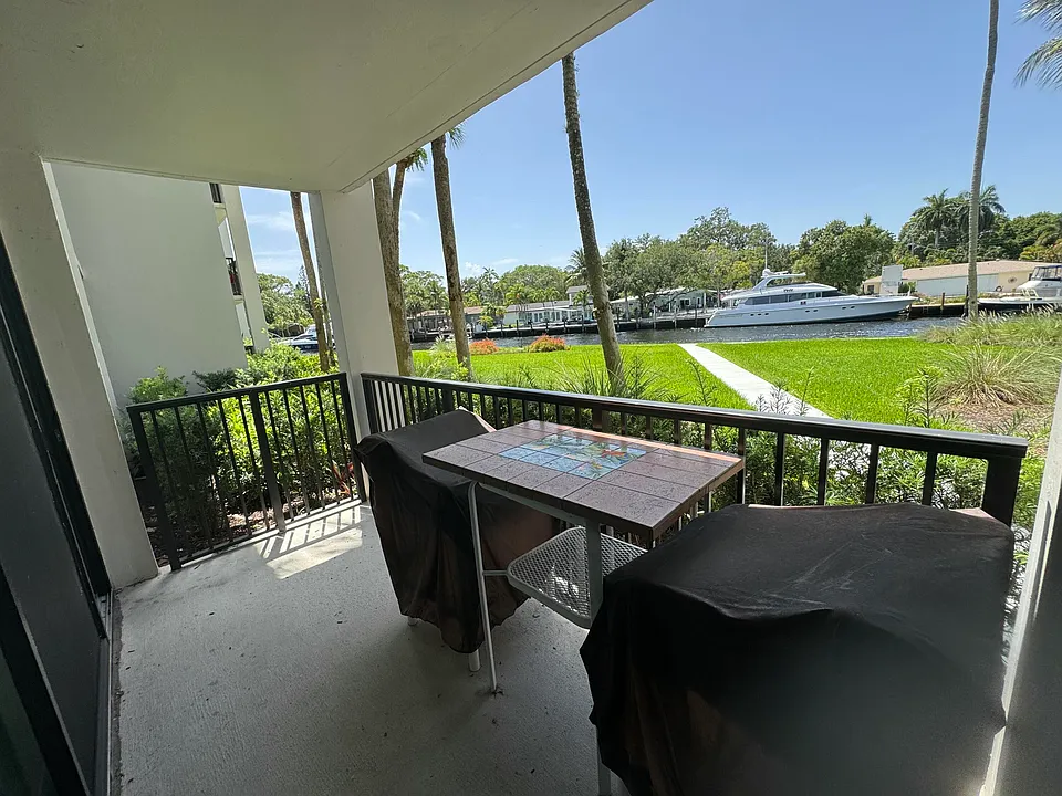 1350 River Reach Dr #106
