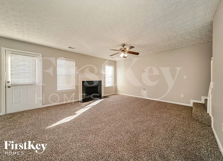 6496 Snowden Dr — Photo 5