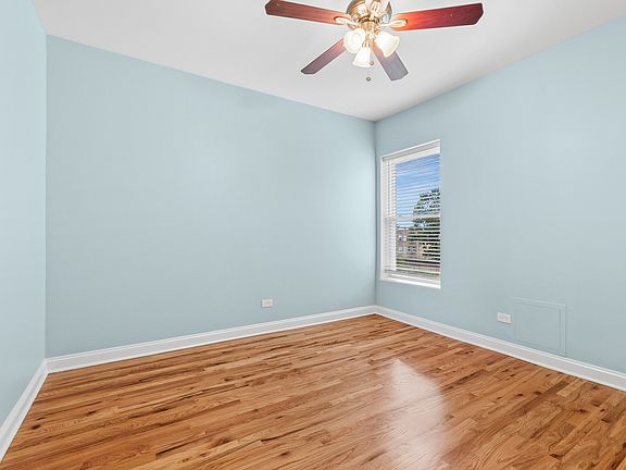 5th image of 4614 S Calumet Ave APT 3S