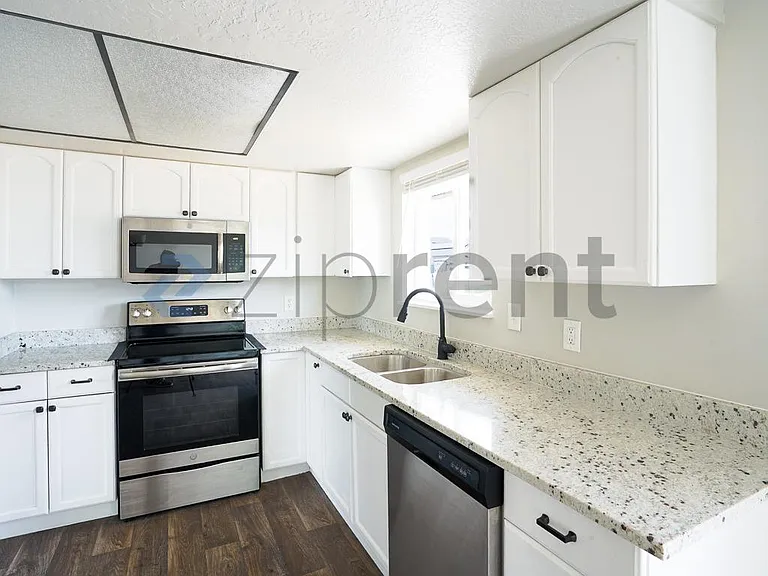 2028 N 630 W #A — Photo 11
