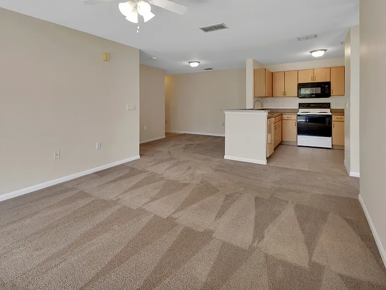 940 Village Trl #4-207 — Photo 17