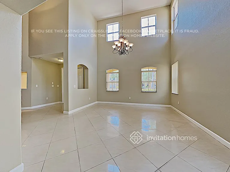 12141 SW 122nd Path — Photo 5