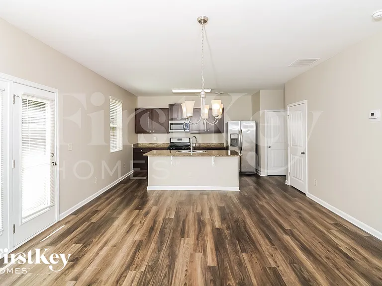 31 Wesleyan Way — Photo 6