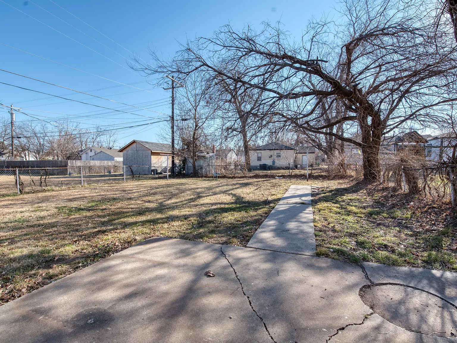 3112 Cashion PL - 1 — Photo 4