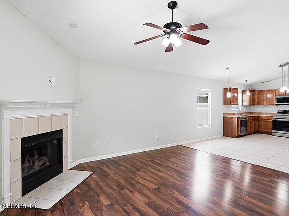 5th image of 10321 NORMANWOOD Court