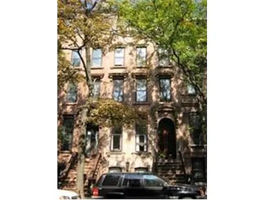 Rented by Douglas Elliman | media 8