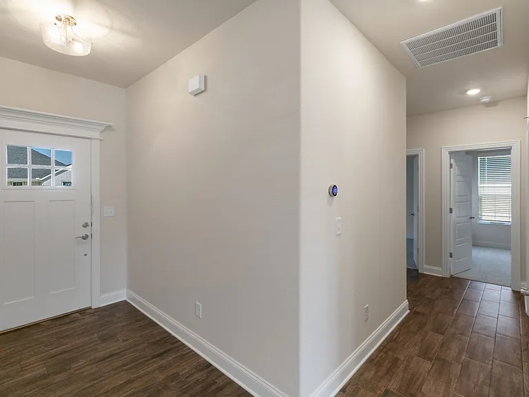 411 Linda Ln — Photo 21