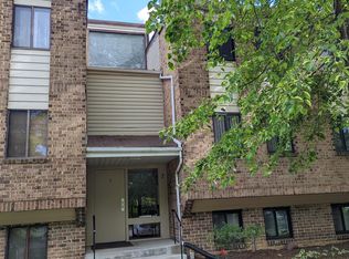 7 Windblown Ct UNIT 302, Baltimore, MD 21209