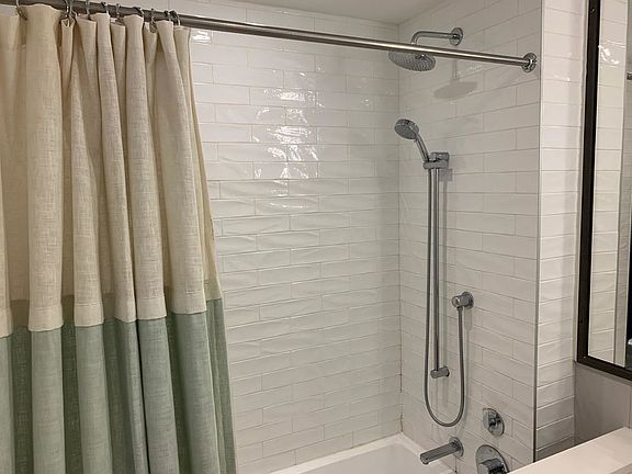 5th image of 1040 Dean St #608I
