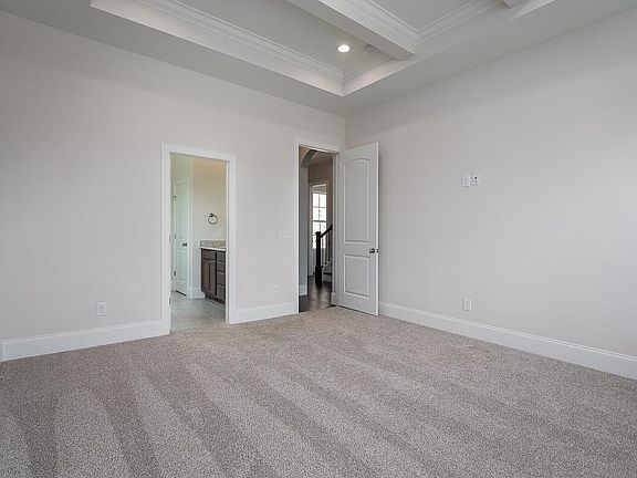 4th image of 206 Wedgewood Cir
