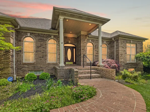 1200 Sebring Ln, Lexington, KY 40513