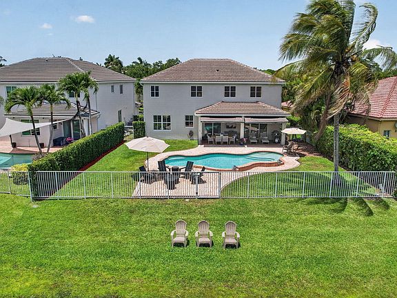 2nd image of 4299 Laurel Ridge Circle