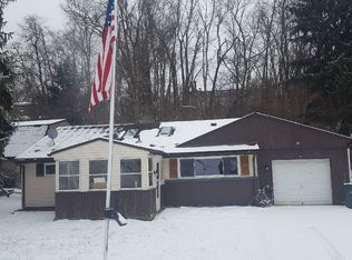 907 Coulterville Rd, White Oak, PA 15131