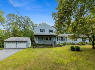 7 Little Fawn Trl, Higganum, CT 06441